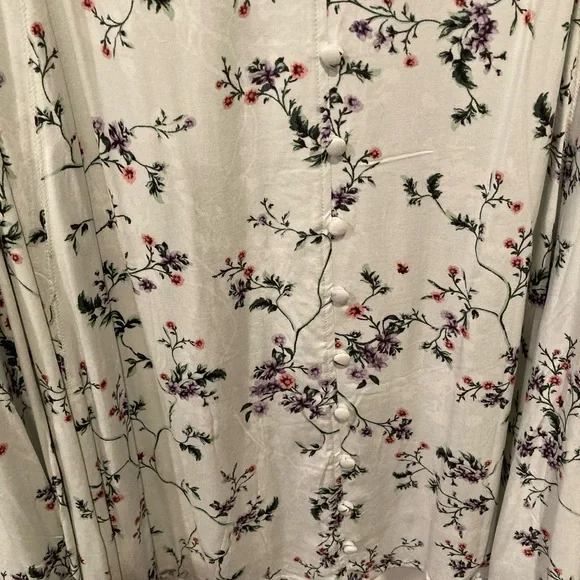 Floral Print Torrid NWT Light Gray Button Front Women's Midi Dress 2X - Picture 3 of 6